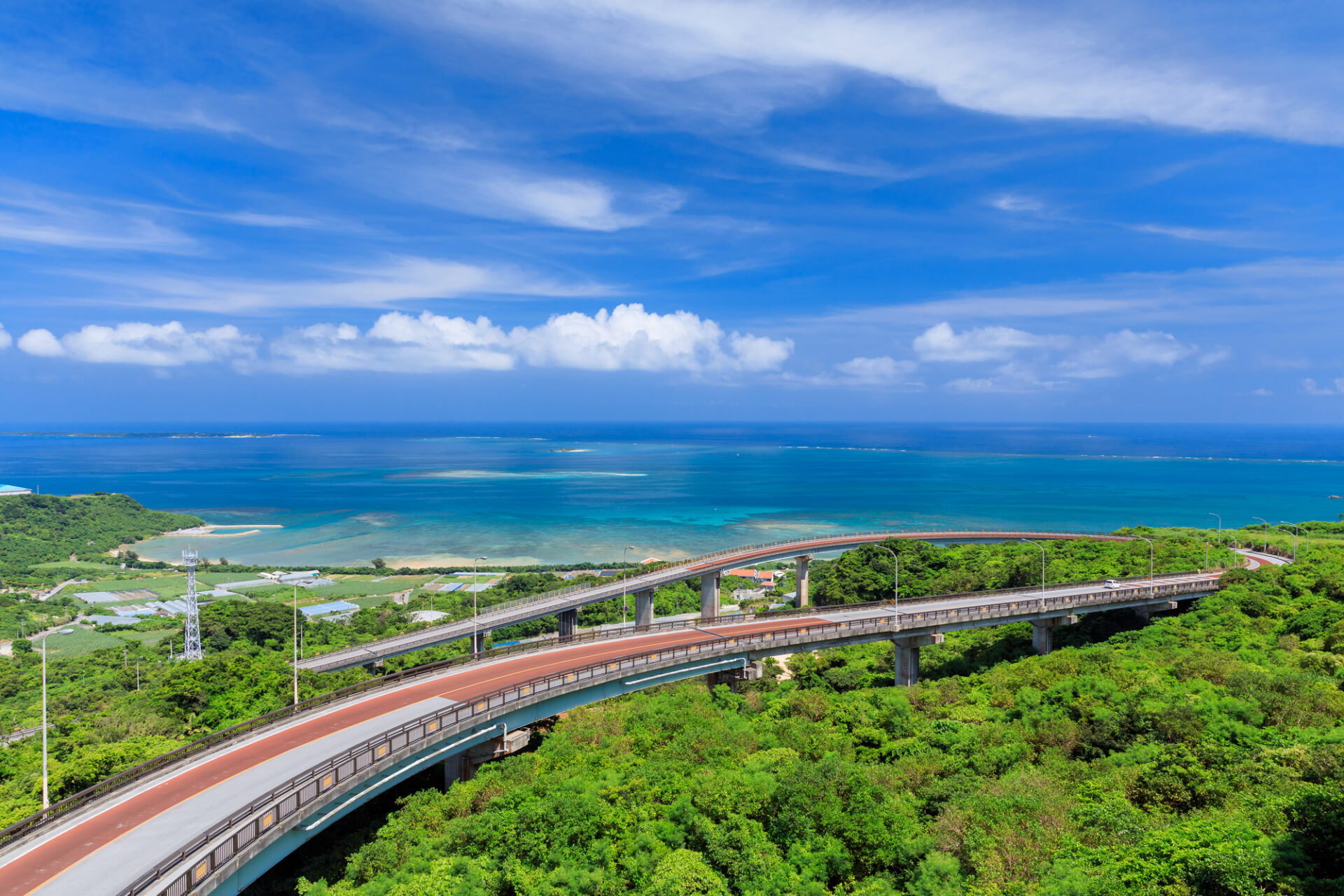 沖縄ニライカナイ橋の絶景
