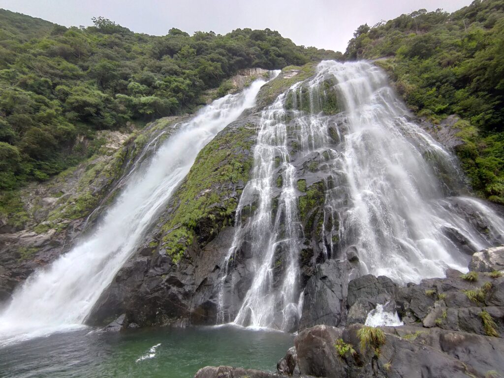 屋久島観光の大川の滝