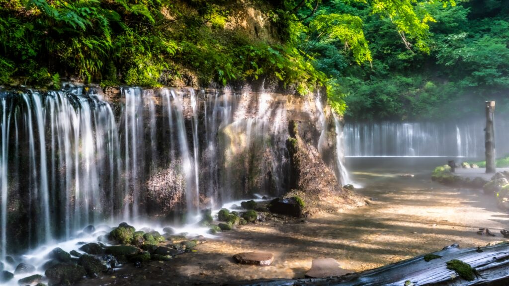 軽井沢観光の白糸の滝