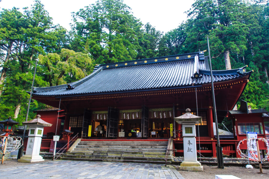 夕方：日光二荒山神社への訪問