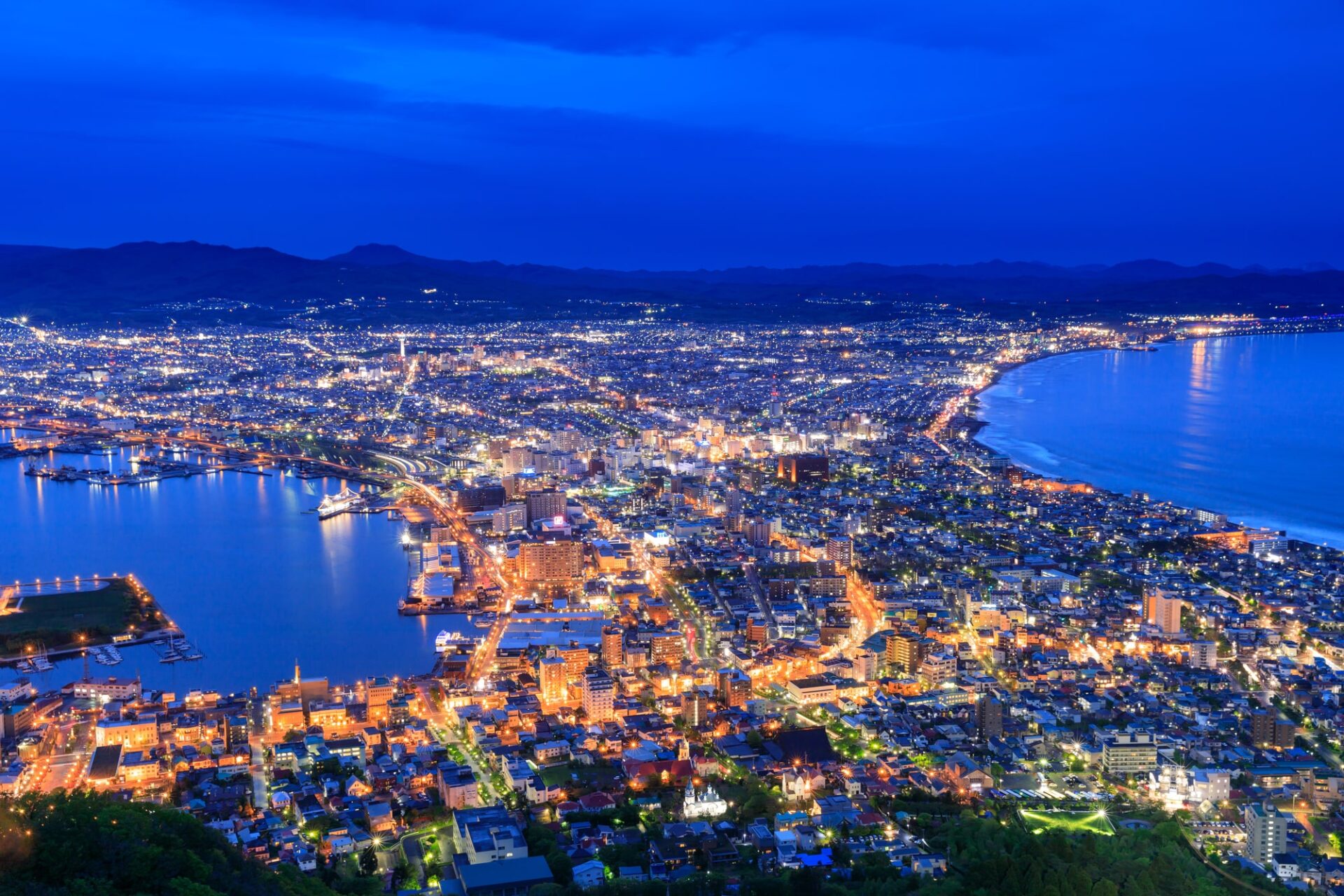 一度は肉眼で見たい絶景の函館夜景