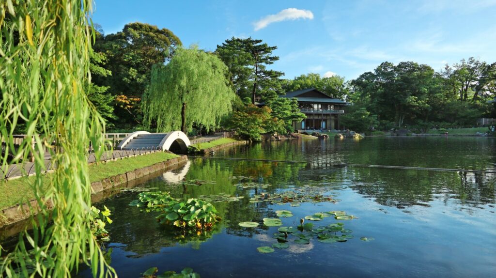 徳川美術館の庭