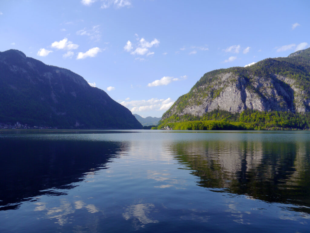 オーストリアの美しい湖水地方