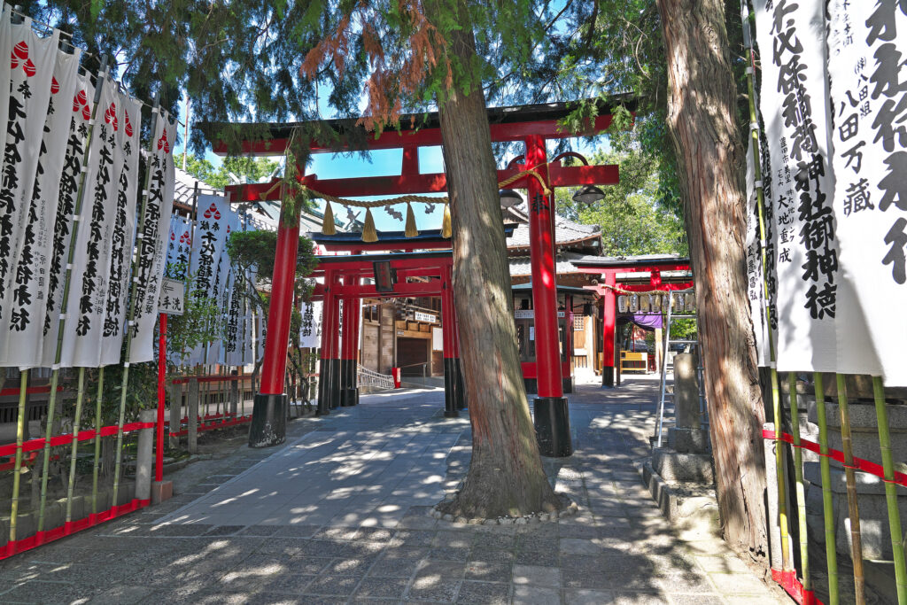 千代保稲荷神社の風景