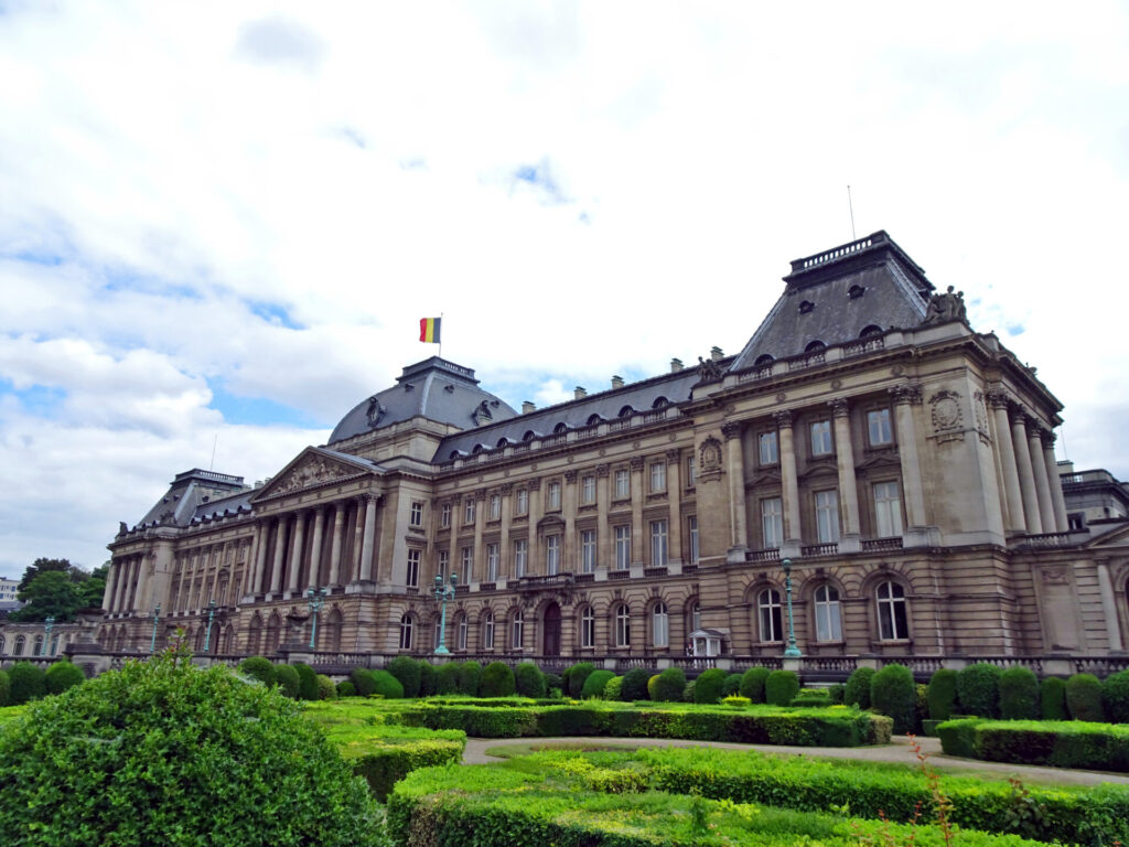 午後: ブリュッセル王宮