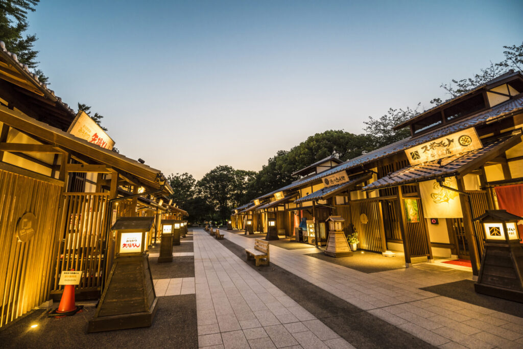 夕方の金シャチ横丁