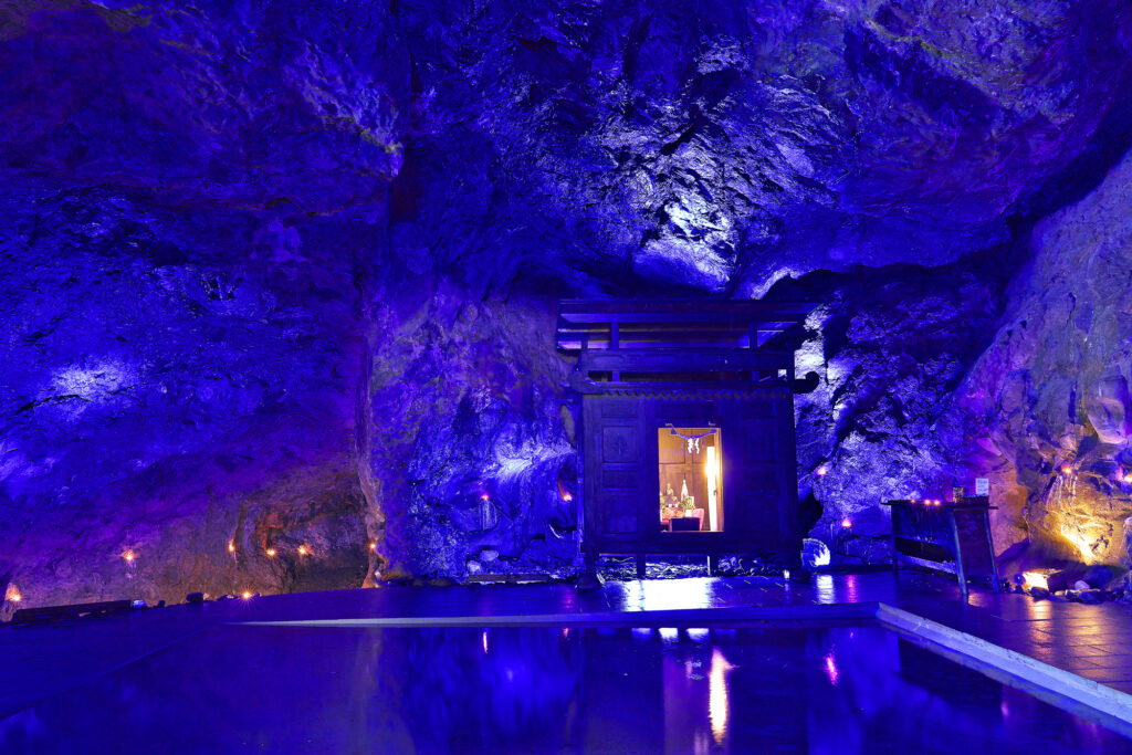 小樽観光で外せない定番の観光スポット:青の洞窟