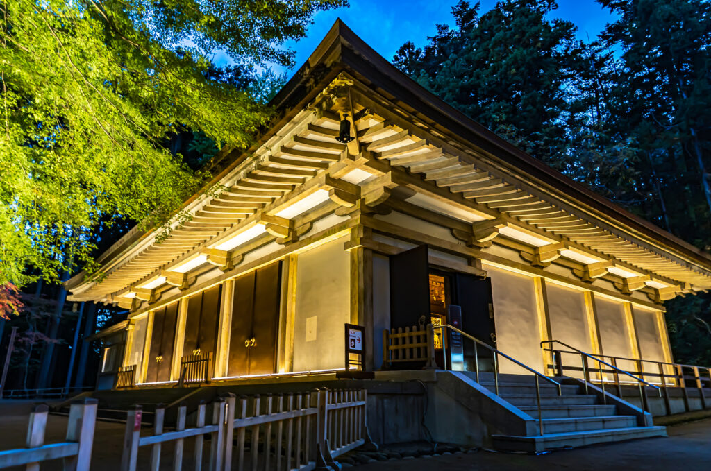 夕方: 世界遺産 中尊寺