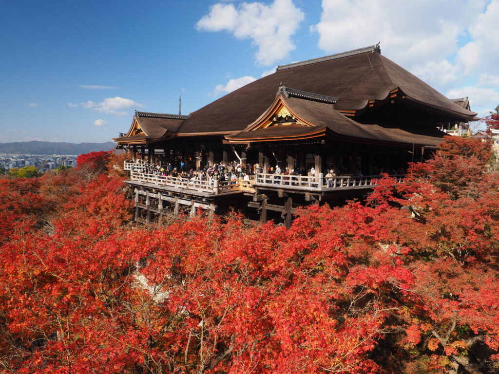 京都・清水寺と紅葉