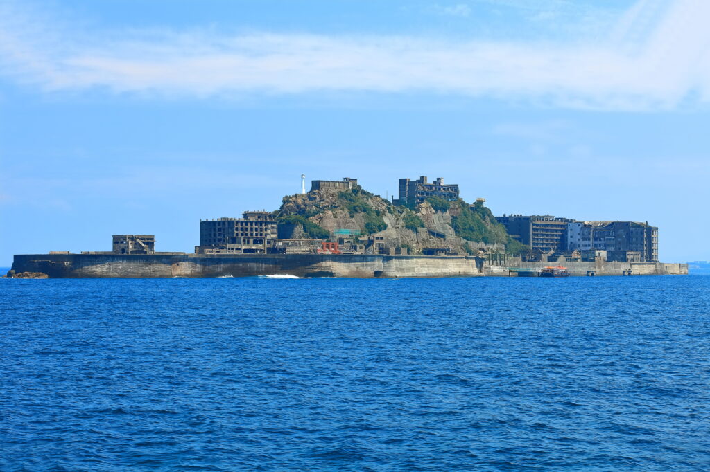 軍艦島は長崎観光でしか見られない珍しい名所
