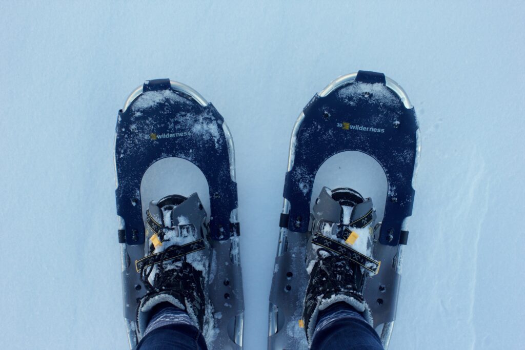 雪の上でも歩きやすい！スノーシューとは？