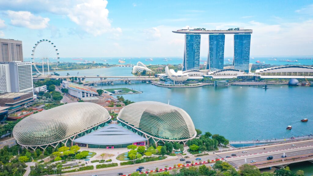 シンガポール旅行の主要な費用項目