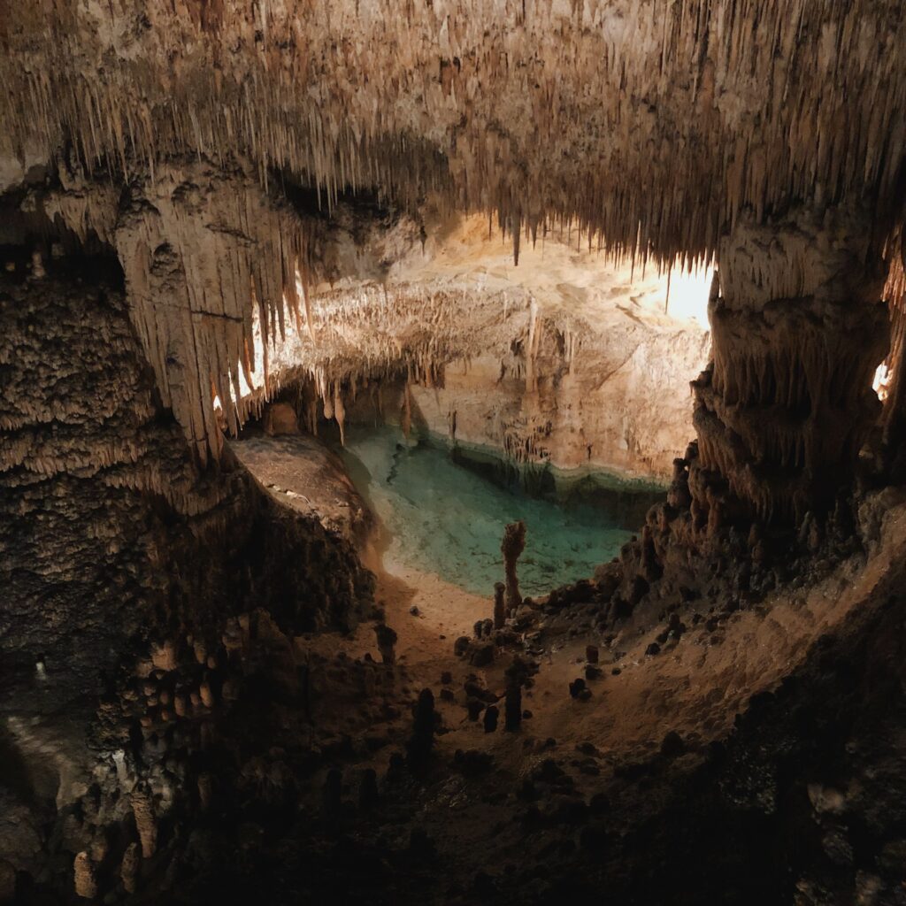 スペイン　洞窟