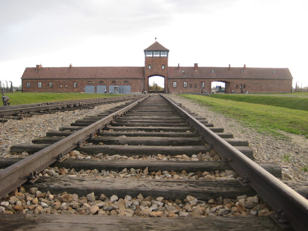 アウシュヴィッツ・ビルケナウ ナチス・ドイツの強制絶滅収容所