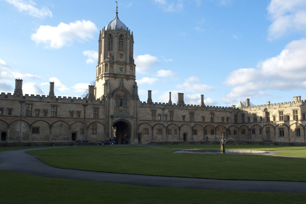 オックスフォード大学庭園の風景