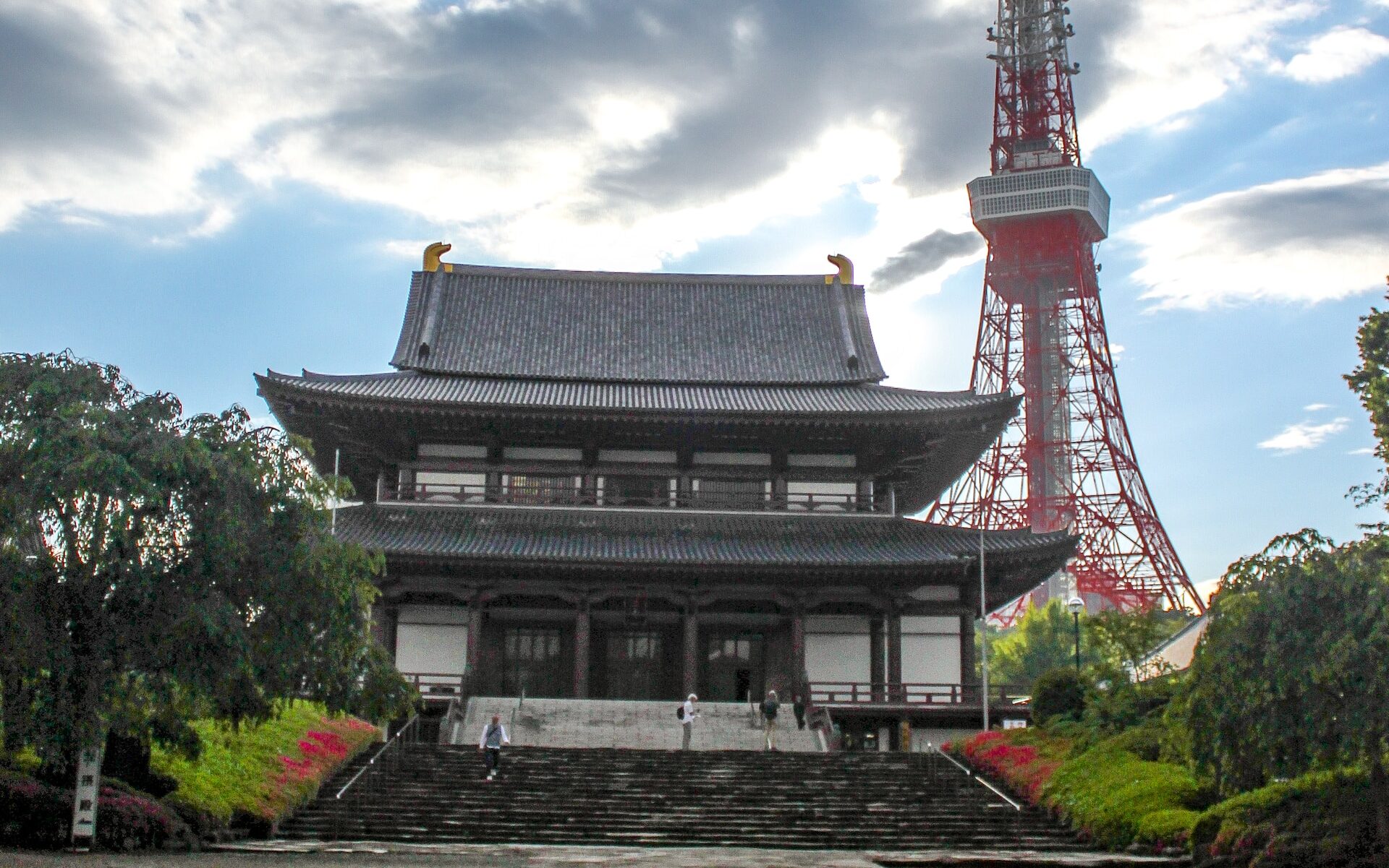 神社と東京タワー