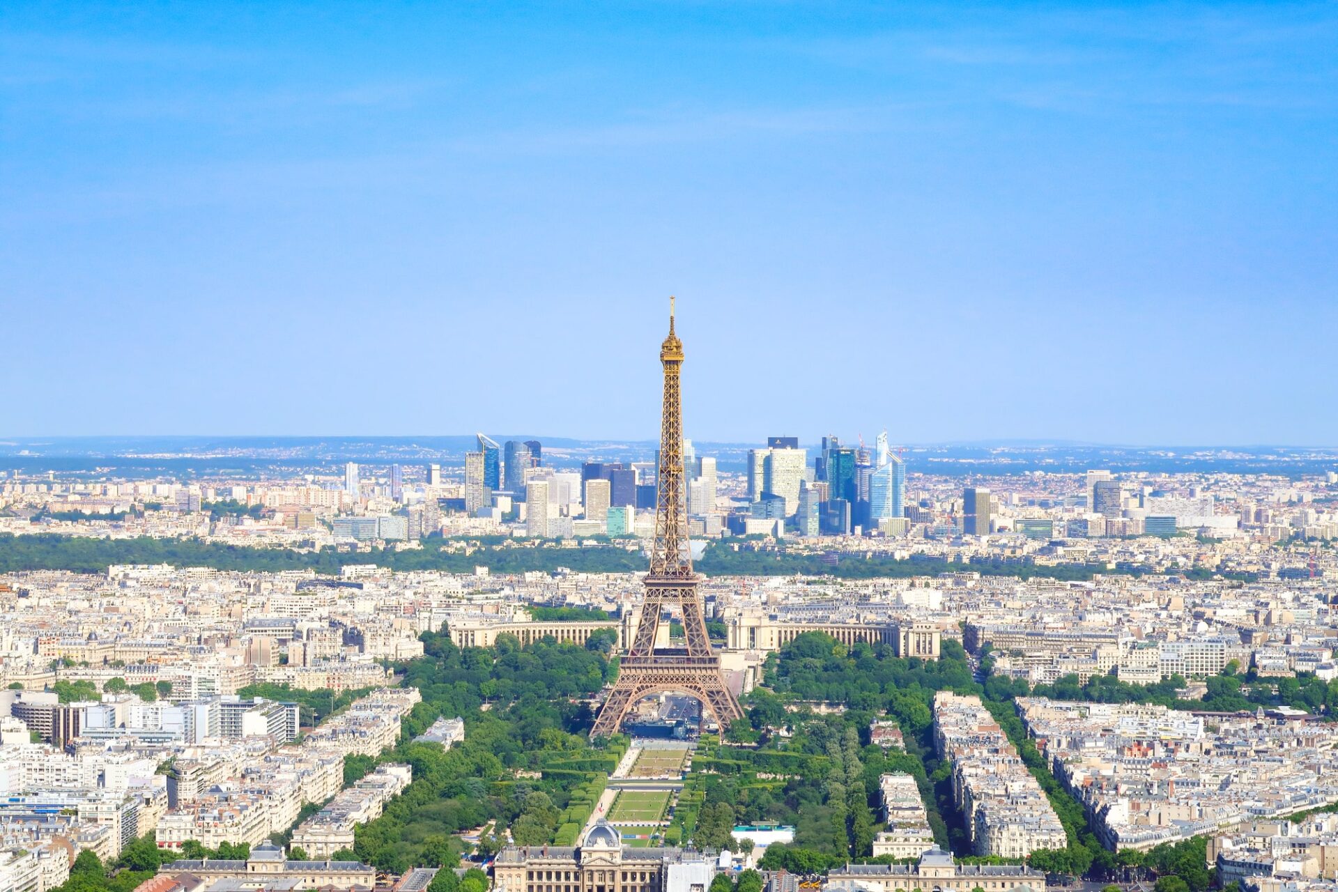 フランスパリの市街地風景