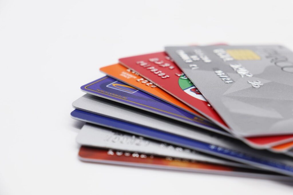 クレジットカード（VISA、マスターカード、アメリカンエキスプレス）