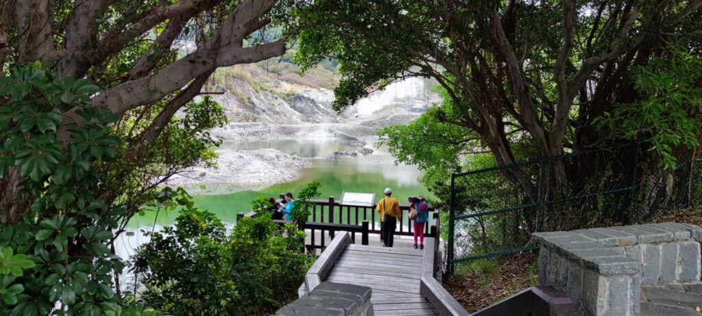 陽明山国立公園の硫黄谷_淡水