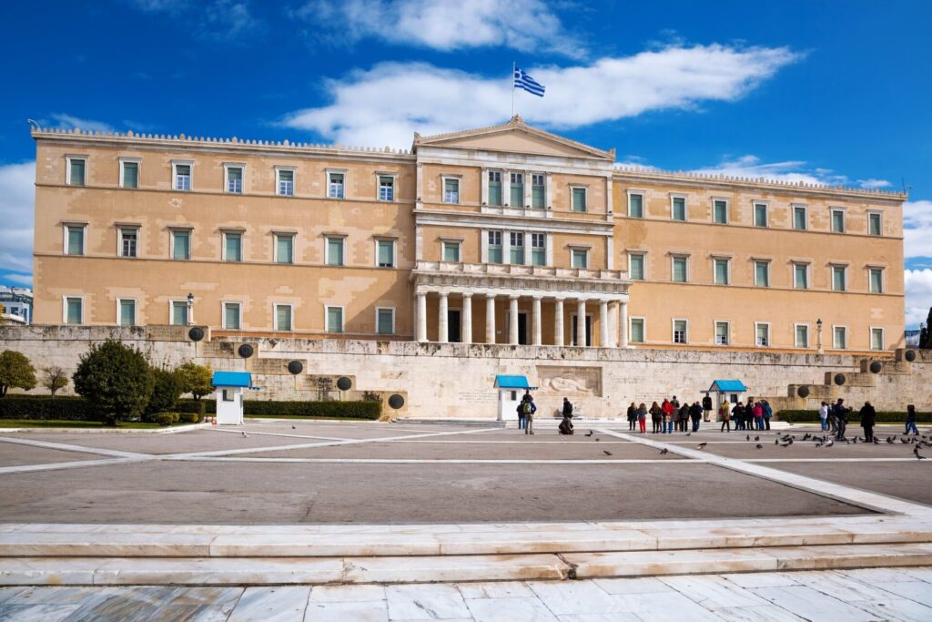 ギリシャ観光で訪れたいギリシャ議会