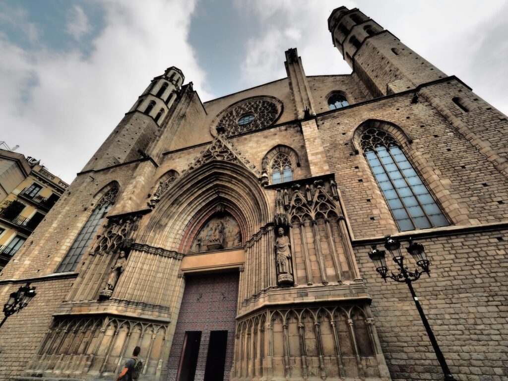 バルセロナ観光で訪れたいサンタ・マリア・デル・マール教会