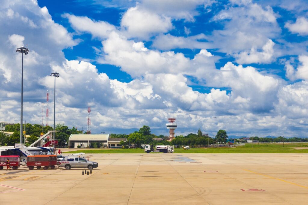 晴天時のチェンマイ空港の滑走路の様子