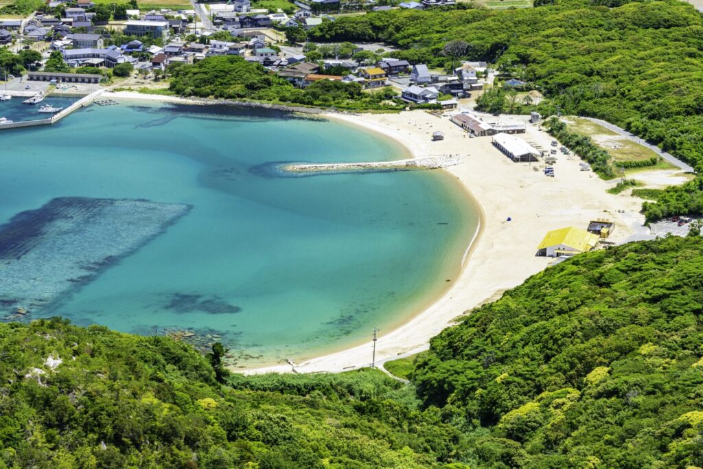 立石山から見た糸島の美しい風景　芥屋海水浴場