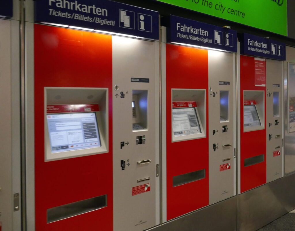  ドイツ鉄道の自動券売機