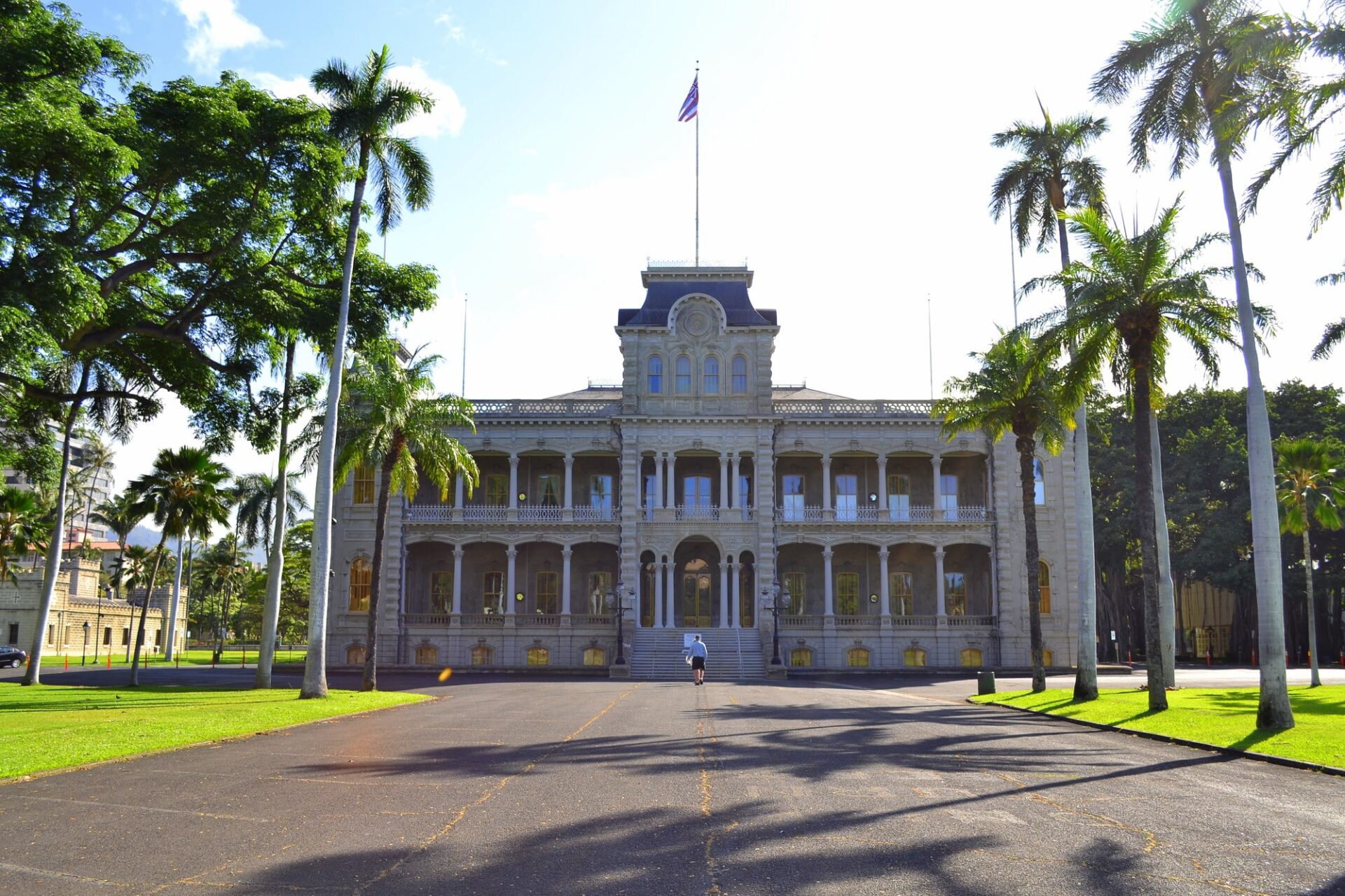 ハワイ観光におすすめイオラニ宮殿