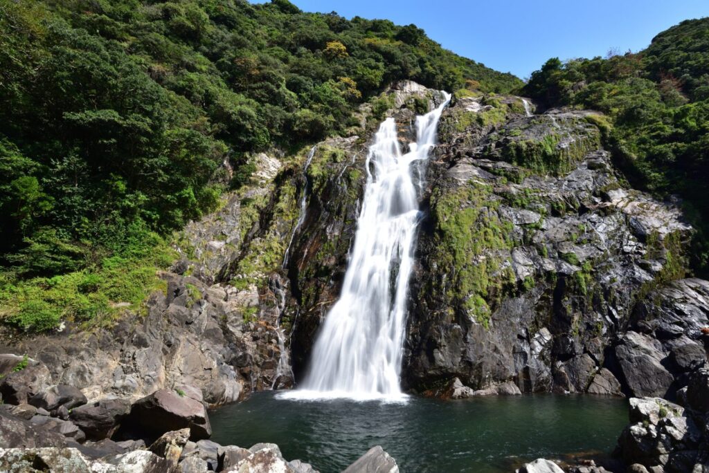 屋久島の絶景ポイント大川の滝の様子