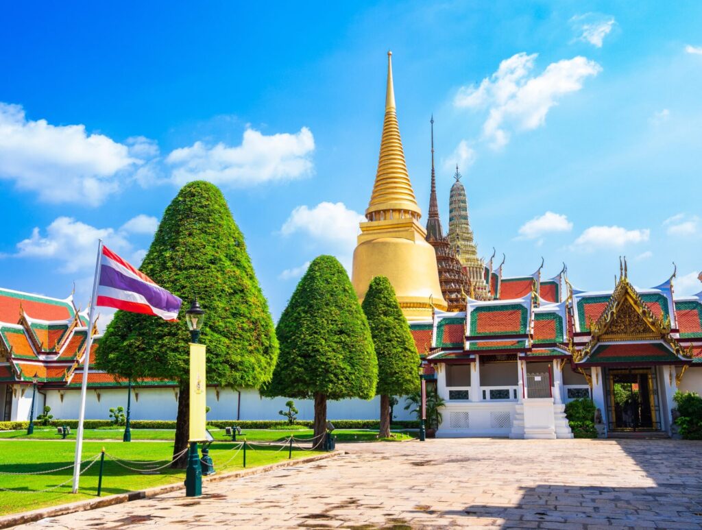 タイの人気観光地ワット・プラケオ