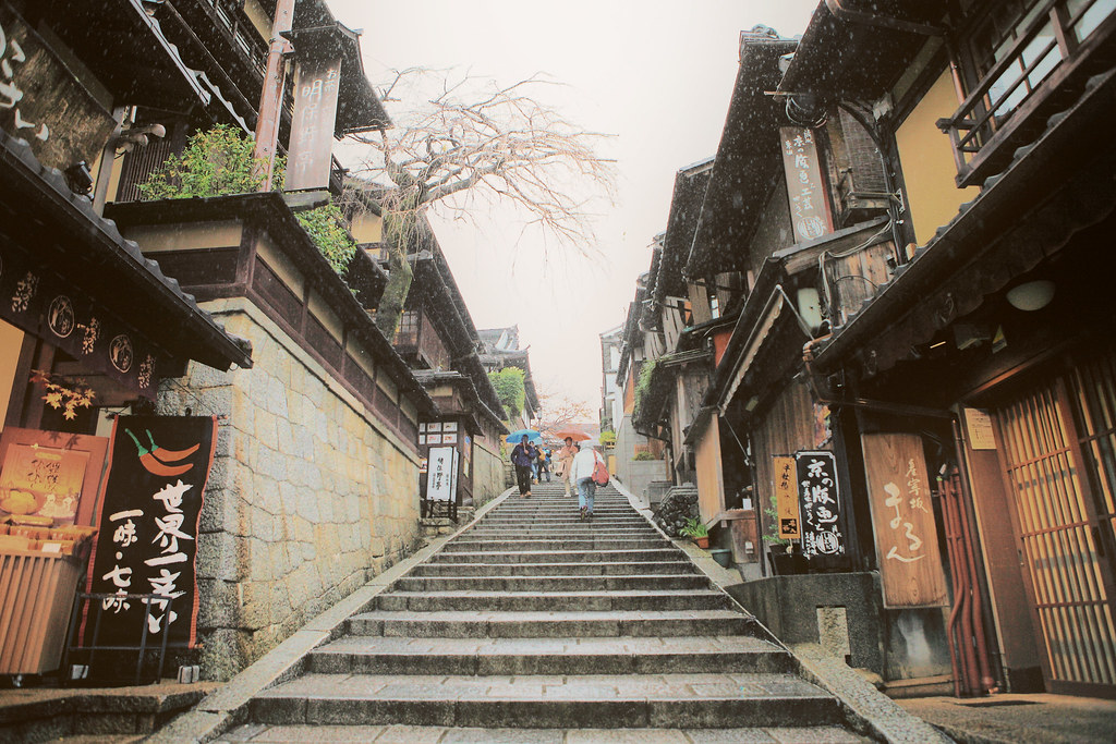 京都駅から徒歩で三年坂を通る清水寺への行き方