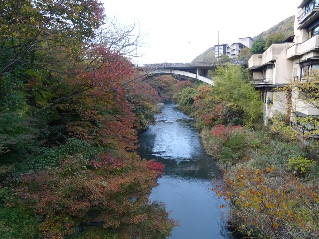 山代温泉街の中心にある「鶴仙渓」