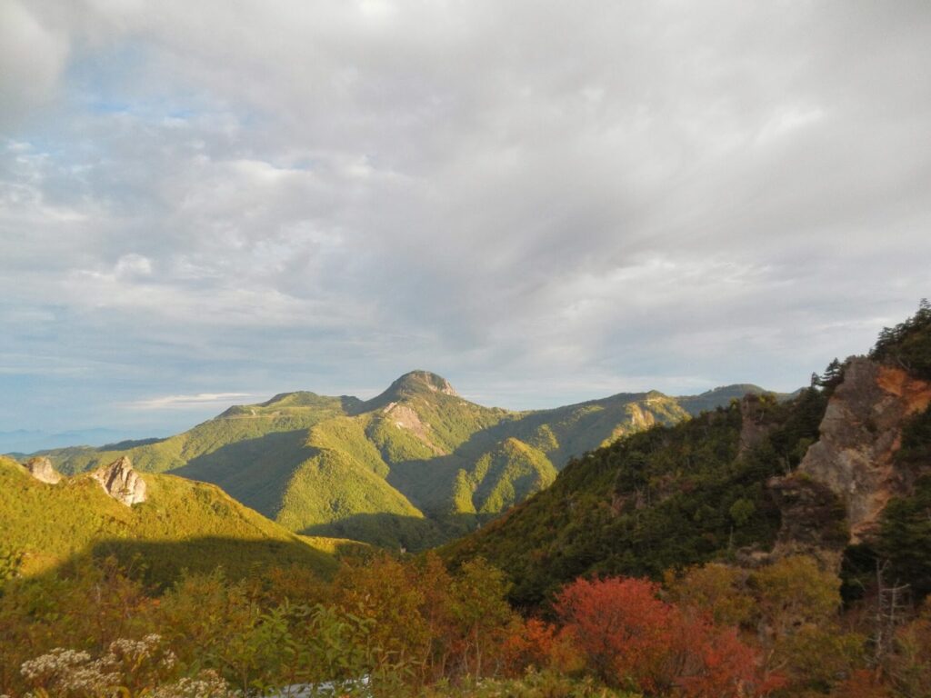 志賀高原観光で見たい笠ヶ岳