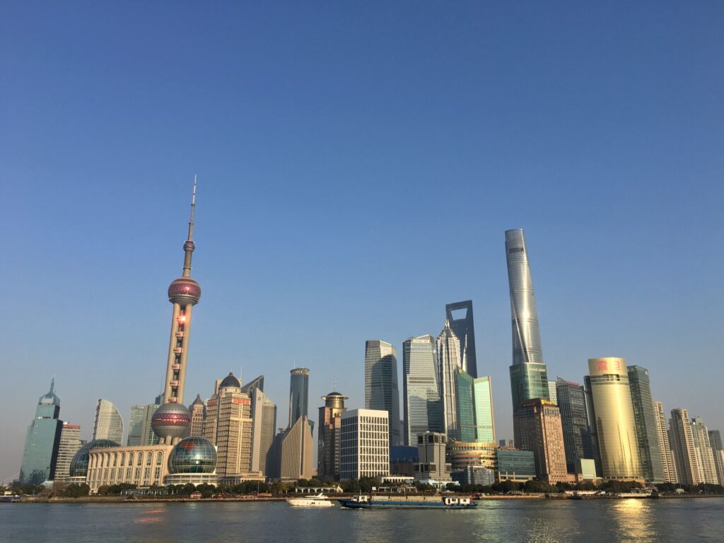 上海の乗り継ぎ観光でおすすめの上海タワー
