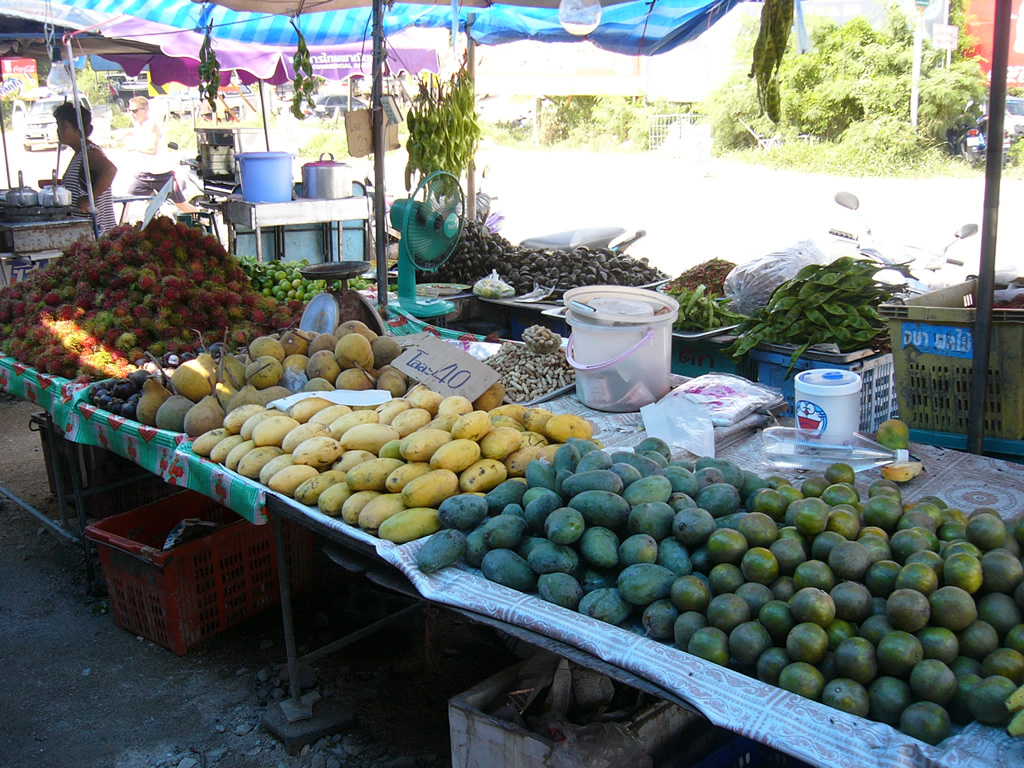 ピンクガネーシャ周辺のバンコクの市場