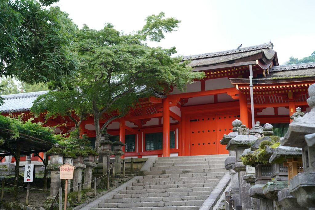 奈良の観光で行きたい春日大社