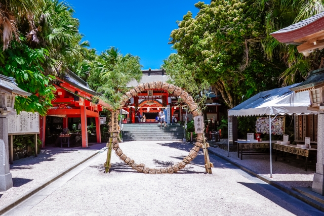 日南海岸に浮かぶ青島神社