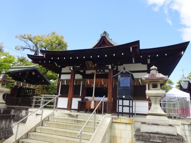 わら天神宮(敷地神社)の外観