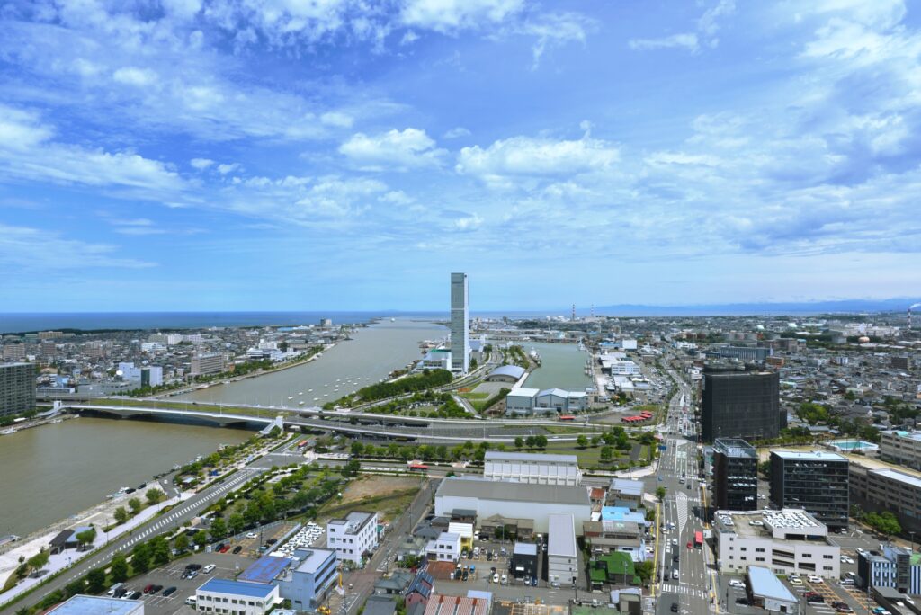 新潟観光で見たい朱鷺メッセからの景色