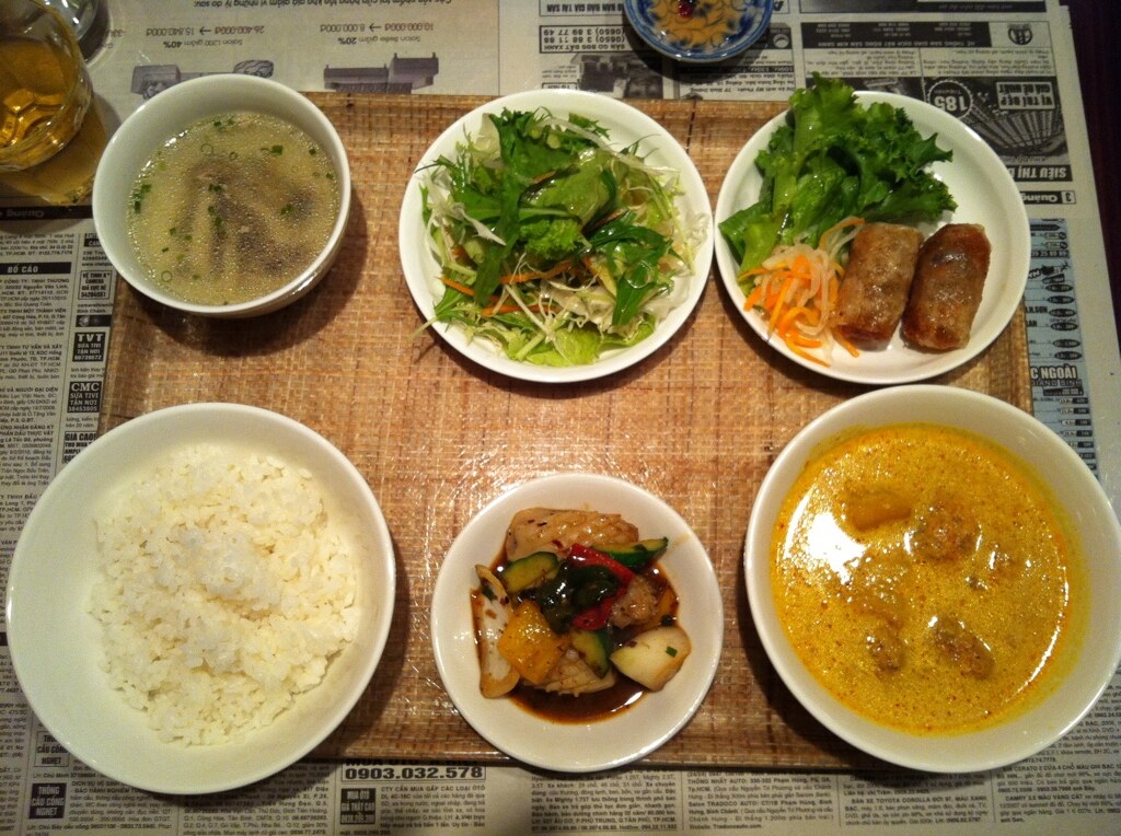魚から肉まで多彩なベトナム料理