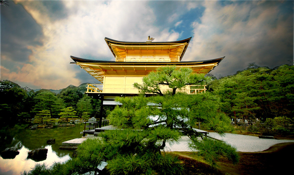 京都観光で絶対行きたい金閣寺