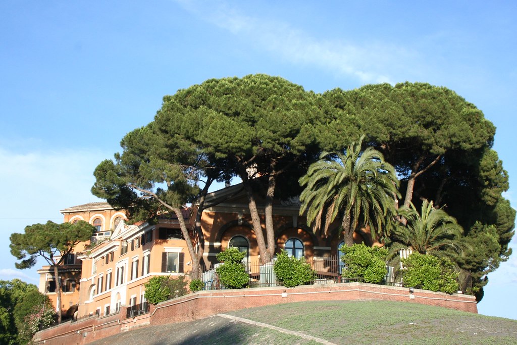 ローマの歴史と自然が融合したティベリーナ島
