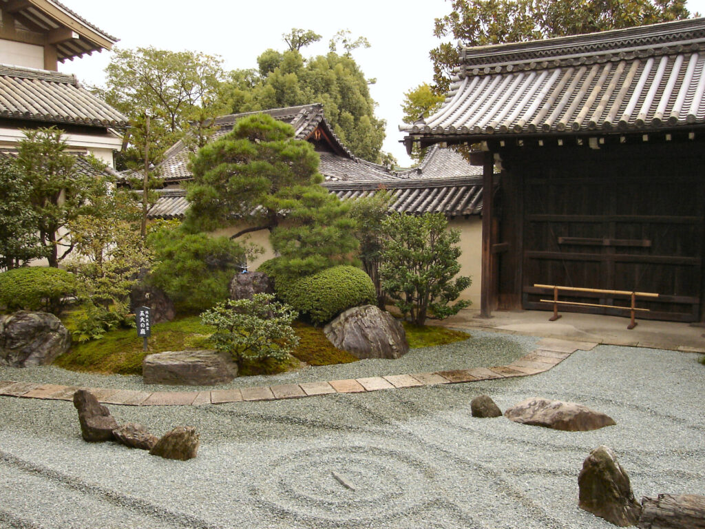 東寺塔頭 観智院の園庭