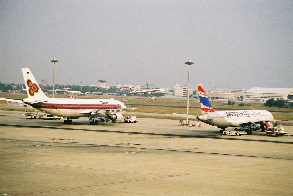 バンコク・ドン・ムアン国際空港の旅客機