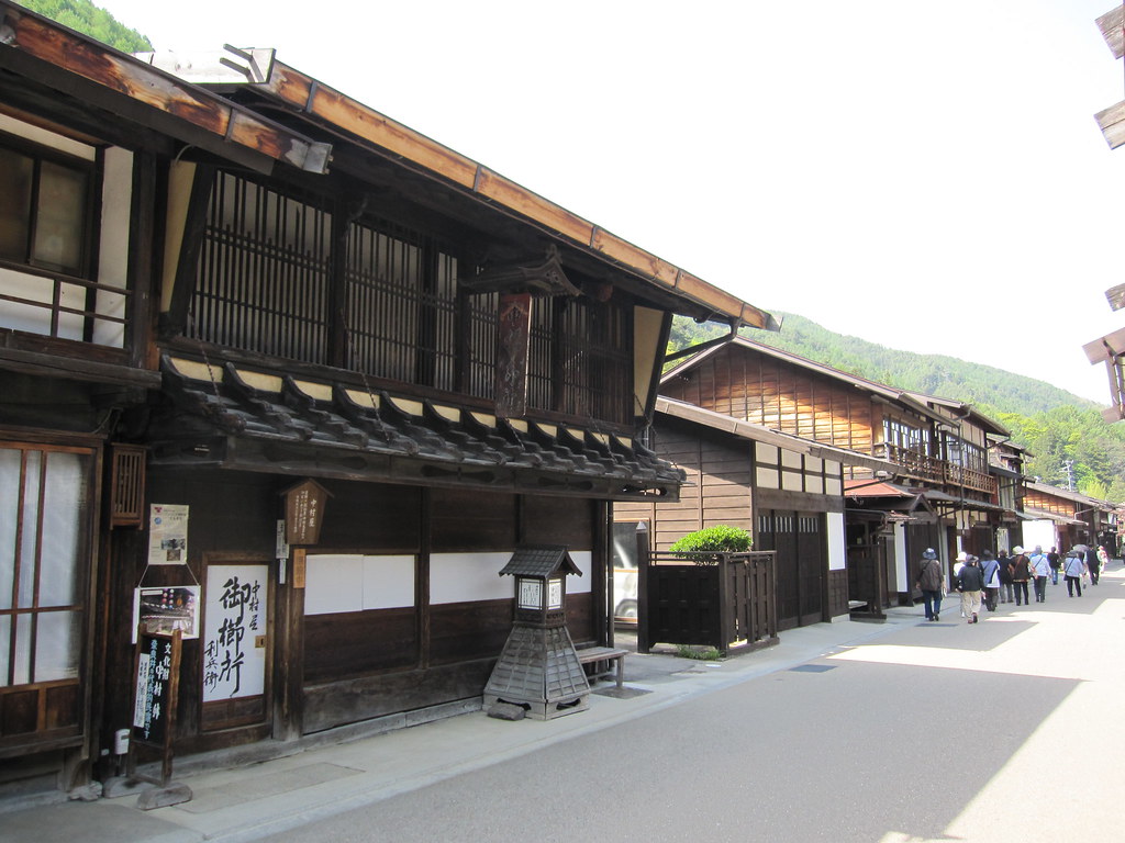 江戸時代の風情を色濃く残す宿場町である奈良井宿