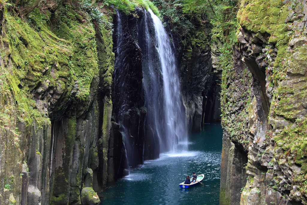 宮崎観光で訪れたい高千穂峡「真名井の滝」