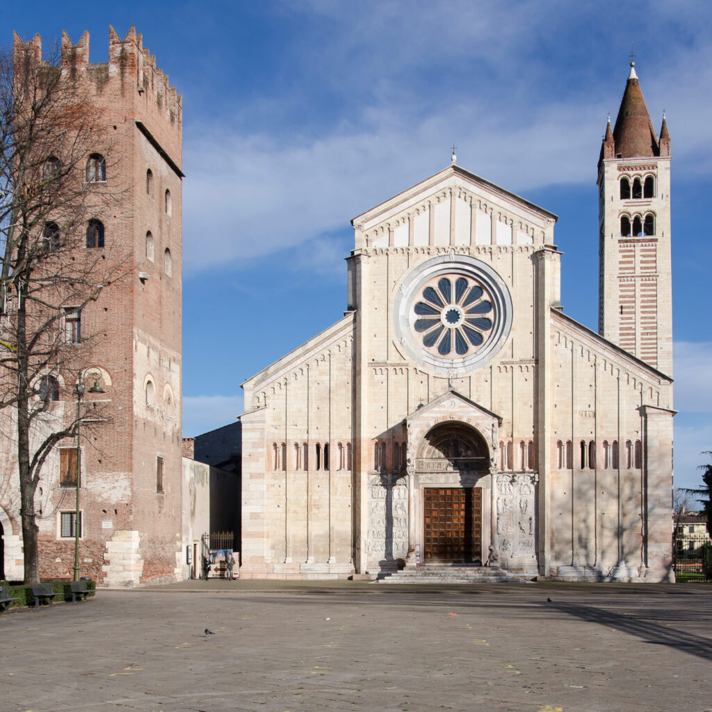 ヴェローナの観光スポット・サン ゼーノ マッジョーレ教会