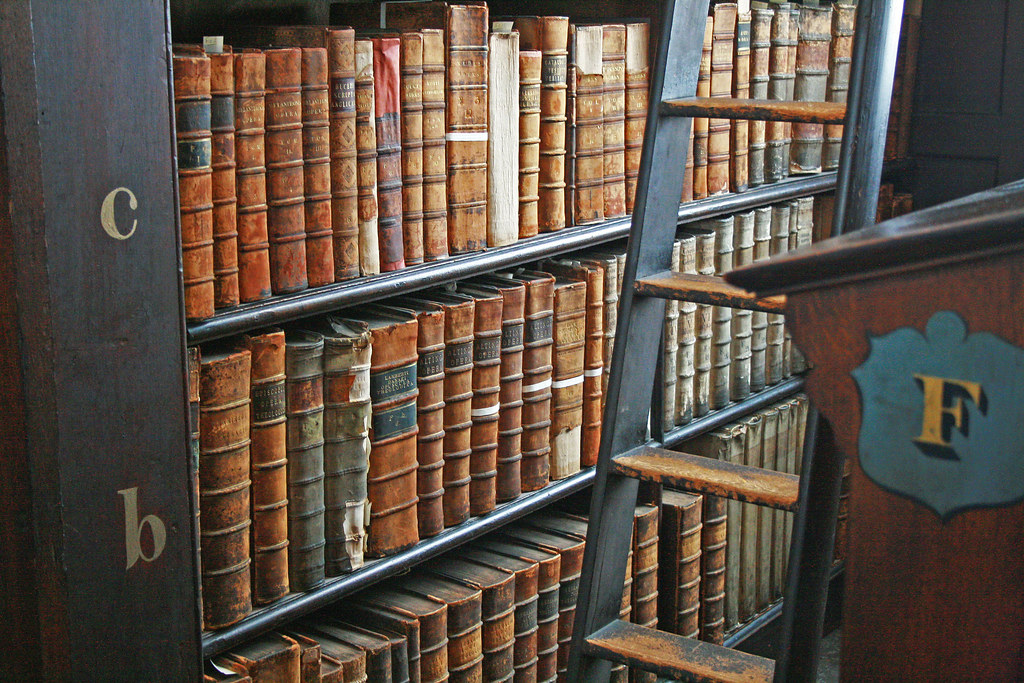 貴重な書物や手稿が数多くあるトリニティカレッジ図書館