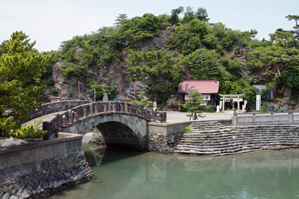 和歌の名所として知られる和歌山の観光スポット「和歌の浦」